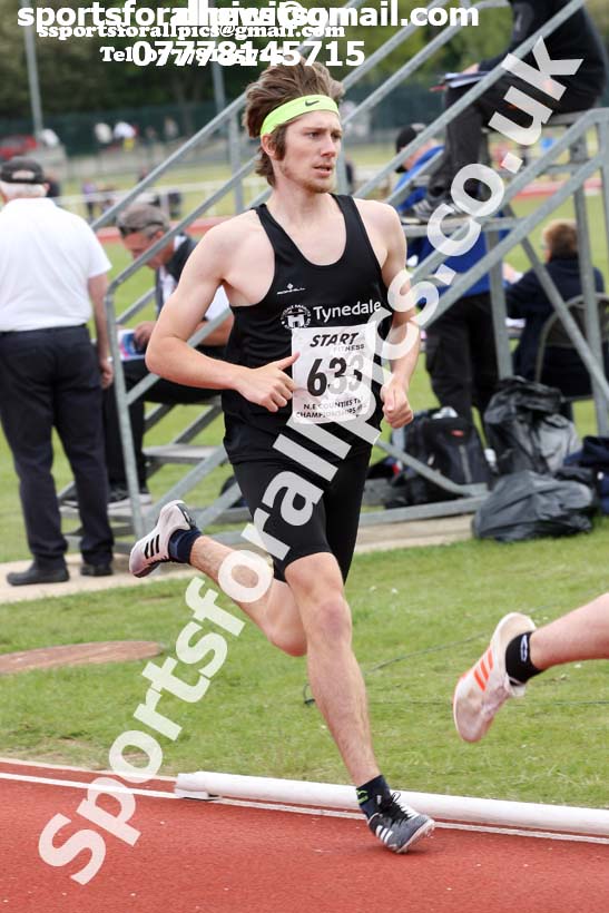 Mens under-20s 1500 metres, North Eastern Track and Fields Champs., Middlesbrough. Photo: David T. Hewitson/Sports for All Pics